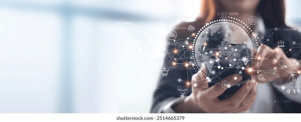 <b>金融科技服务规范化,安全合规与应用效率成为行业发展重点</b>